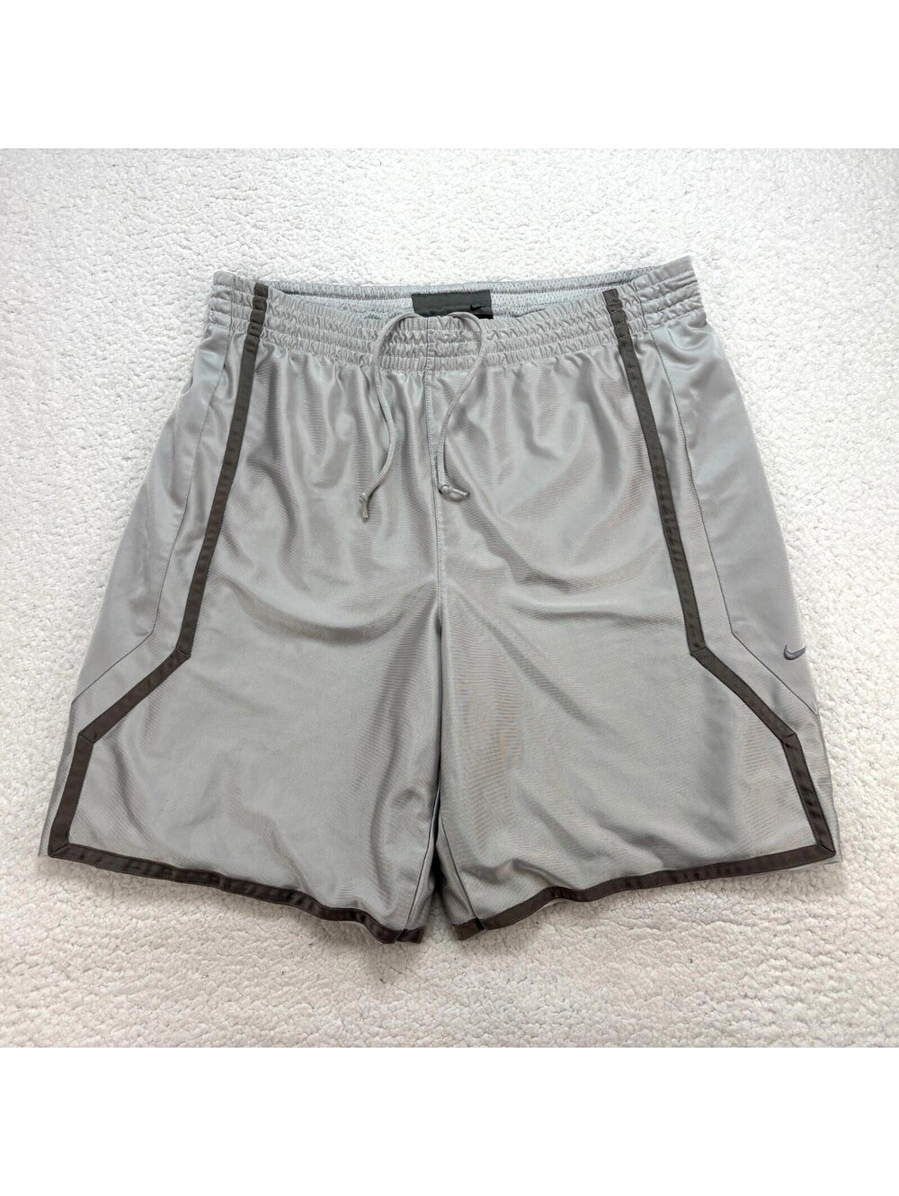 Nike Reversible Shiny Silver Basketball Shorts Men's XL Athletic fit Drawstring